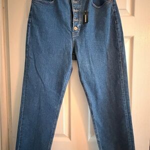 Express Super High Rise Mom Jeans in Medium Blue